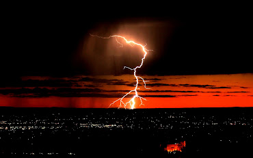 #22 Lightning Wallpaper